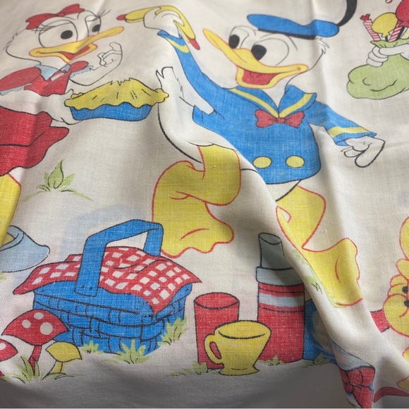 Vtg Set of 2 Disney Pillowcases Mickey Mouse Donald Daisy Duck Pluto Picnic - Picture 1 of 7